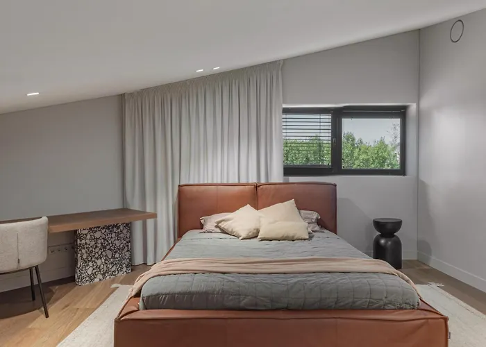 Modern House In With Panoramic Forest View 15 Min From Old Town Apartament