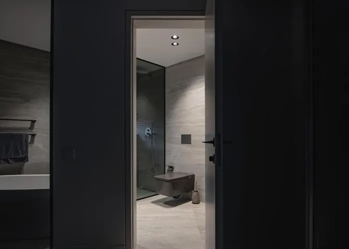 Modern House In With Panoramic Forest View 15 Min From Old Town Apartament